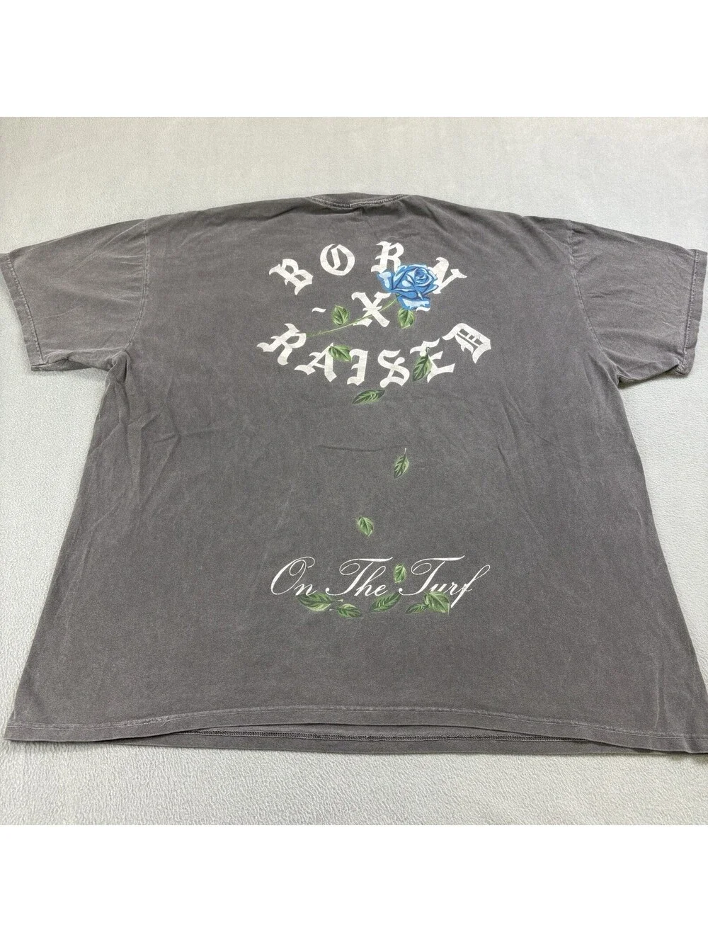 Born And Raised On The Turf Rose T Shirt Size 3XL Gray